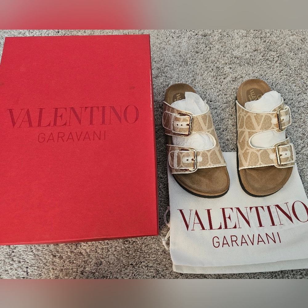 Valentino Garavani Toile Beige Sandals